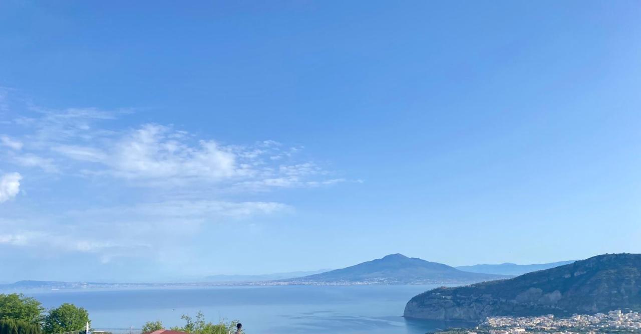 Villa Monica B&B Sorrento Exteriör bild